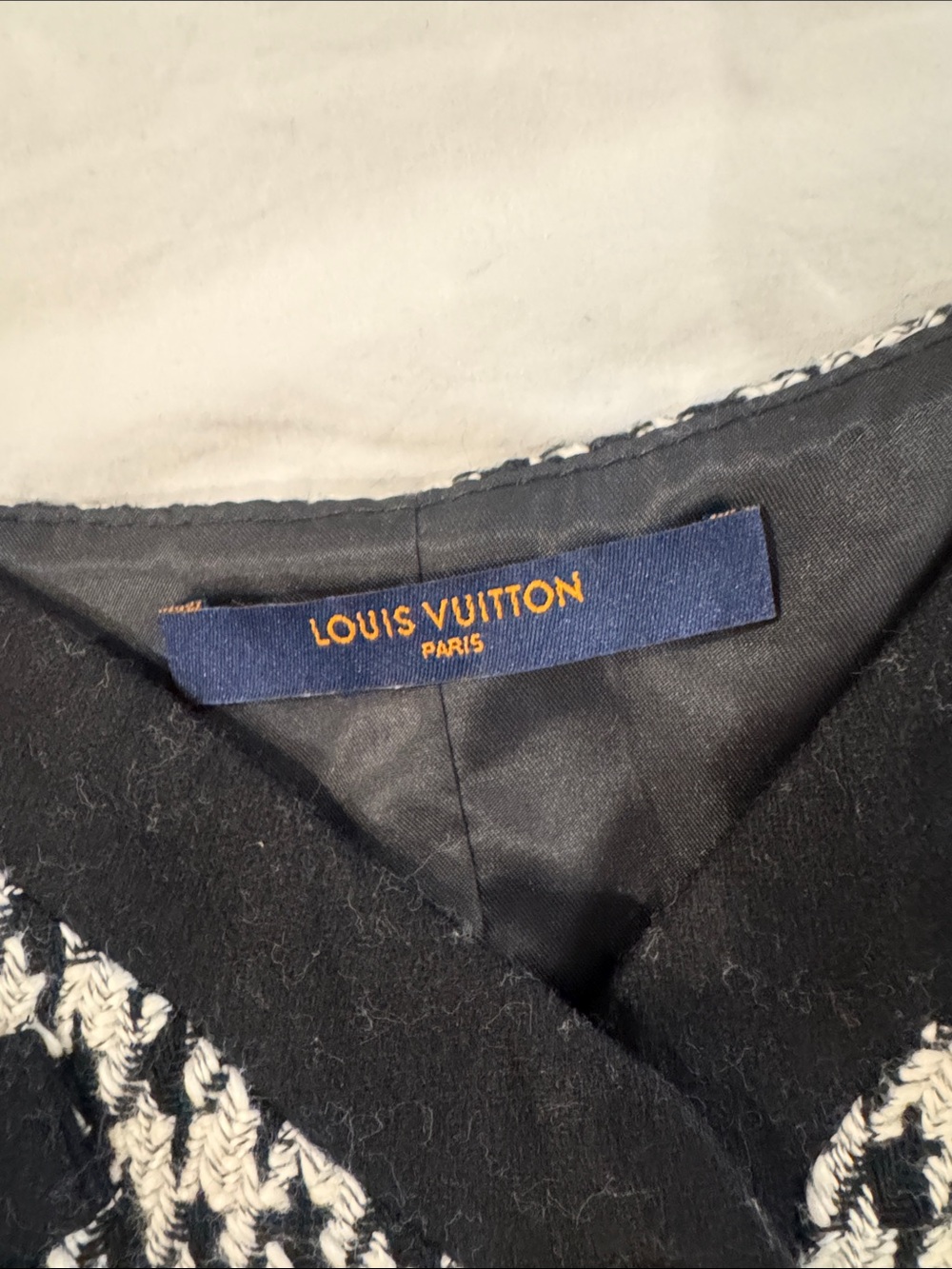 Vintage ! Louis Vuitton Black and White Houndstooth Mini top  with Gold Buttons - Picture 3 of 7